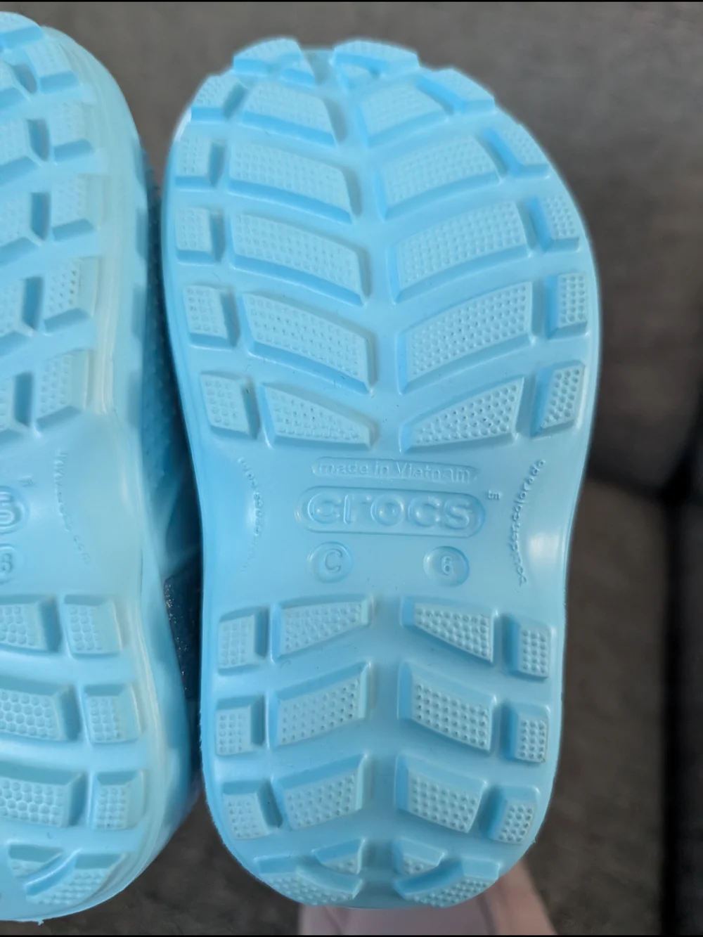 CROCS durable light